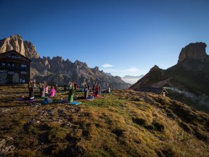 Roda di Vael - alba e yoga